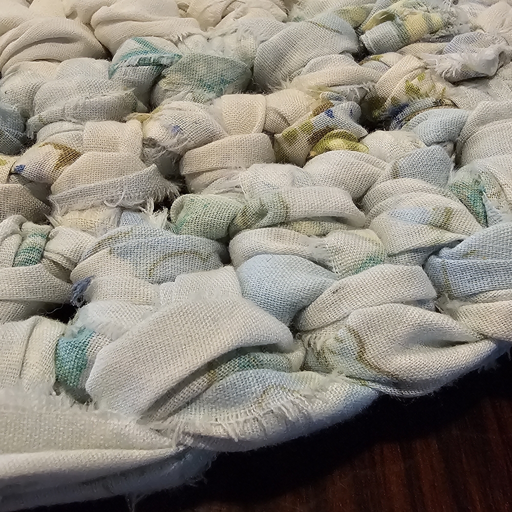 Handcrafted Oval Rag Rug - White and Blue - Picture 4 of 9